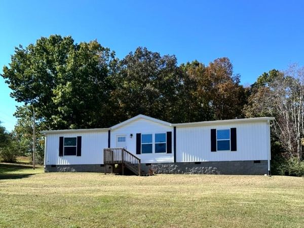 306 Drake Lane , Summertown, TN 38483