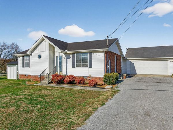 624 Kendra Dr , Smithville, TN 37166