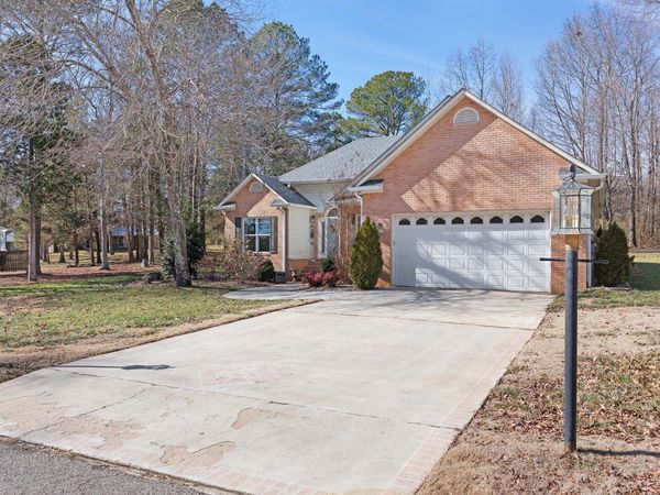 230 Krista Cv , Paris, TN 38242