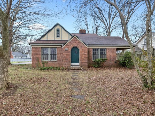 801 E Burton St , Murfreesboro, TN 37130