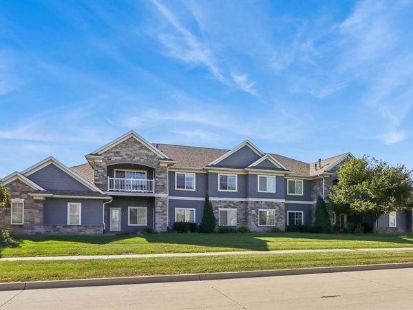 450 Penn Ct, Unit 8, North Liberty, IA 52317