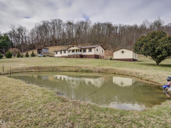 257 Cripple Creek Loop, Watauga, TN 37694