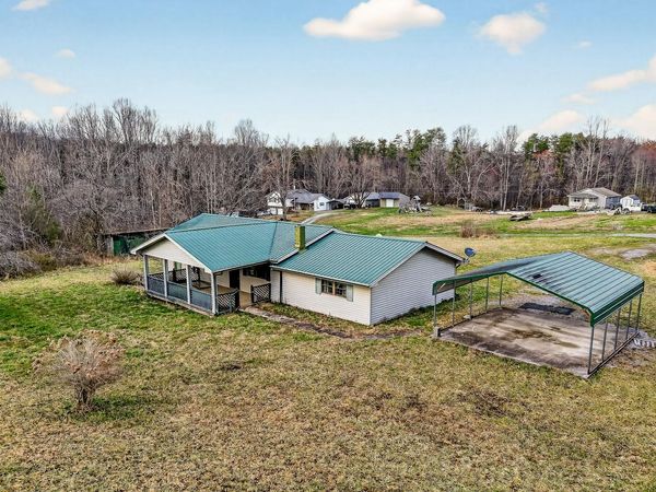 79 Evans Ln , Spencer, TN 38585