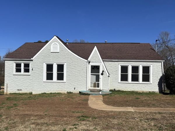 107 Jewell Street , Chickamauga, GA 30707