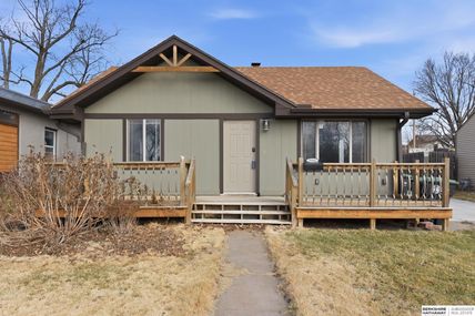 3944 Y Street , Omaha, NE 68107