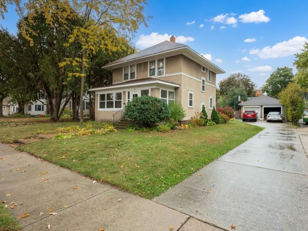 527 E Academy Street , Owatonna, MN 55060