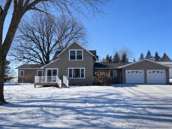 37485 155th Avenue , Eagle Bend, MN 56446