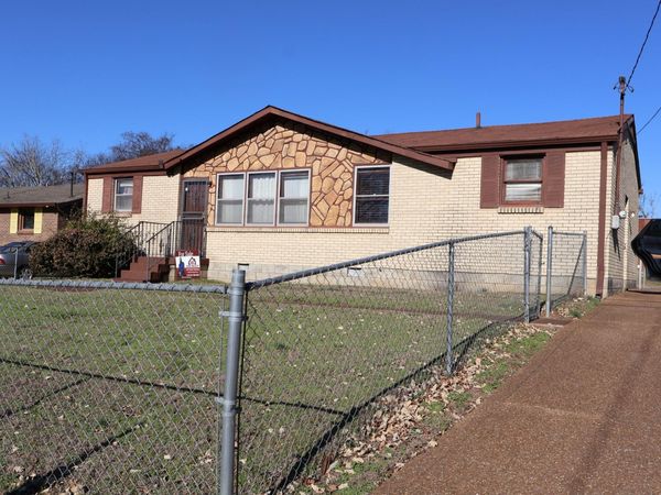718 Vanderhorst Dr , Nashville, TN 37207