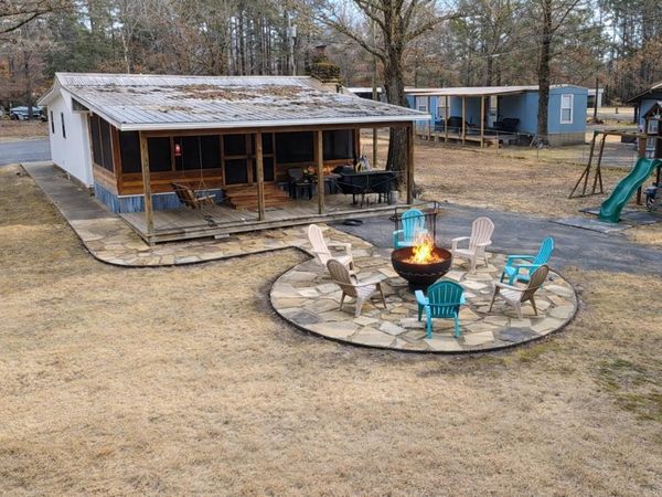 189 Doris , Higden, AR 72067