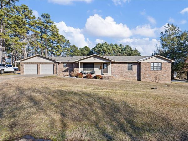 616 State Highway 393 , Delaware, AR 72835