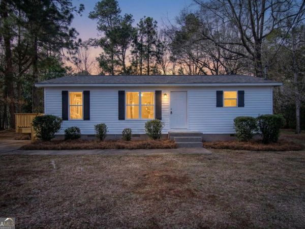 421 Vienna Circle, Fort Valley, GA 31030