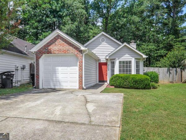 3756 Old Oak Court, Powder Springs, GA 30127