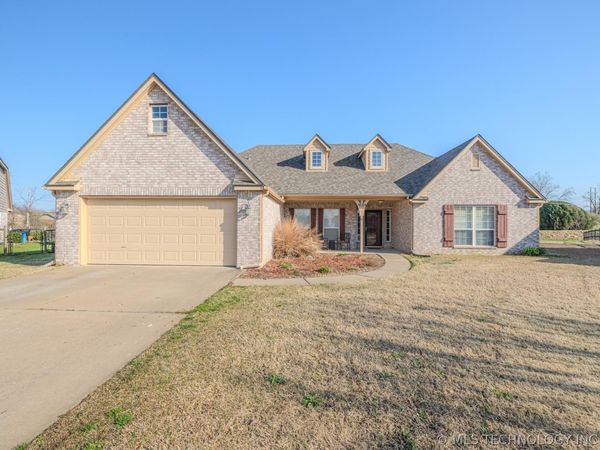 9109 N 153rd Court E, Owasso, OK 74055