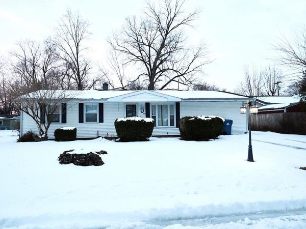 220 Bruce Court , Centralia, IL 62801