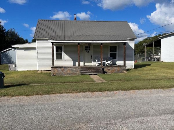 120 7th Street , Calhoun, TN 37309