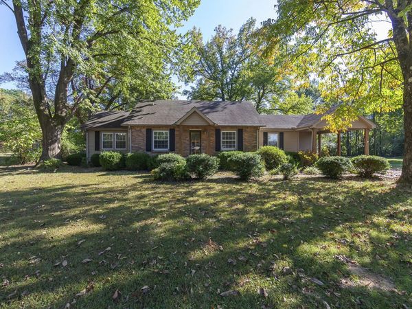 766 Northwood Dr , Huntingdon, TN 38344