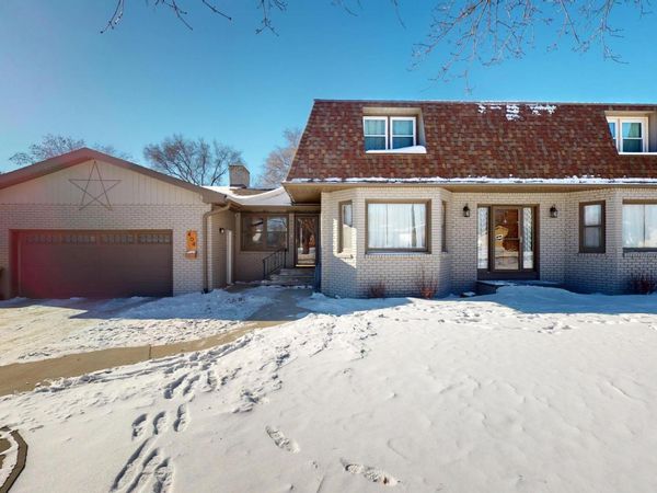 404 Garden Road , Albert Lea, MN 56007