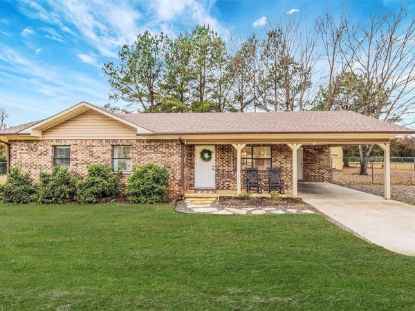 240 Huie Street , Clinton, AR 72031