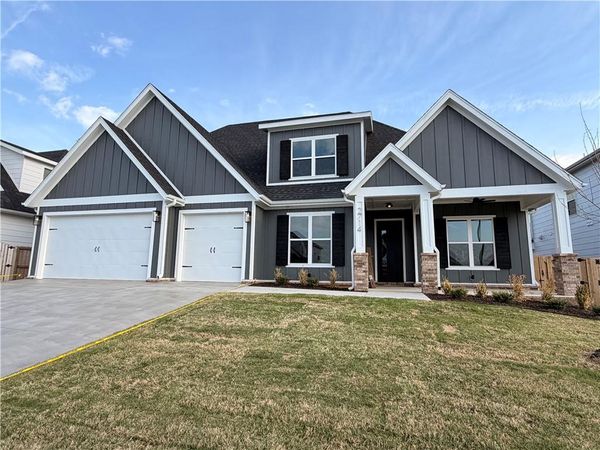 2714 Amaris Avenue , Lowell, AR 72745