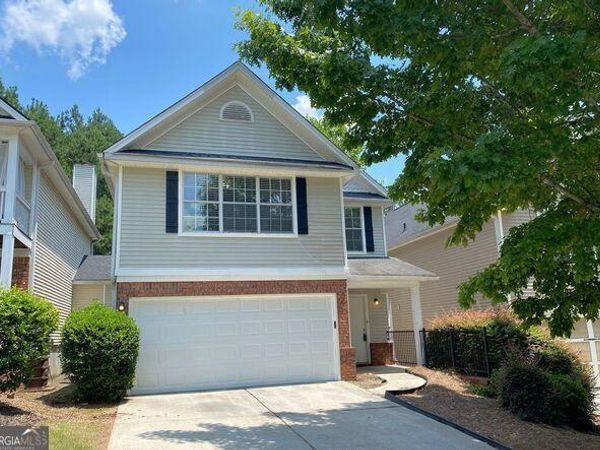 646 Lakes Circle, Lithonia, GA 30058