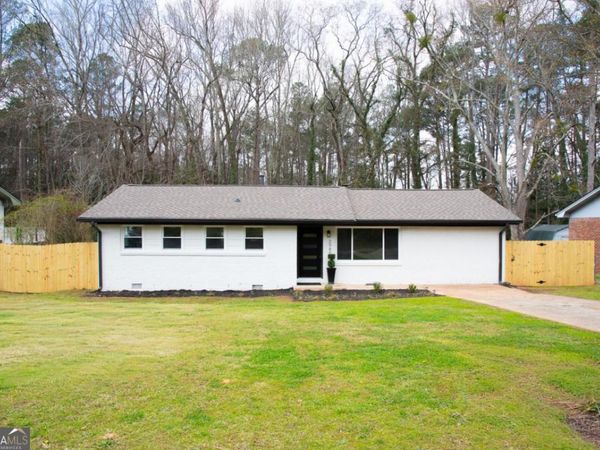 3985 Lindsey Drive, Decatur, GA 30035