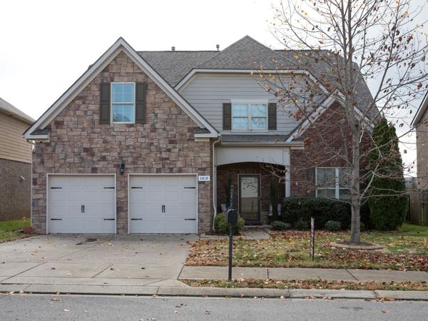 5818 Napa Valley Drive , Smyrna, TN 37167