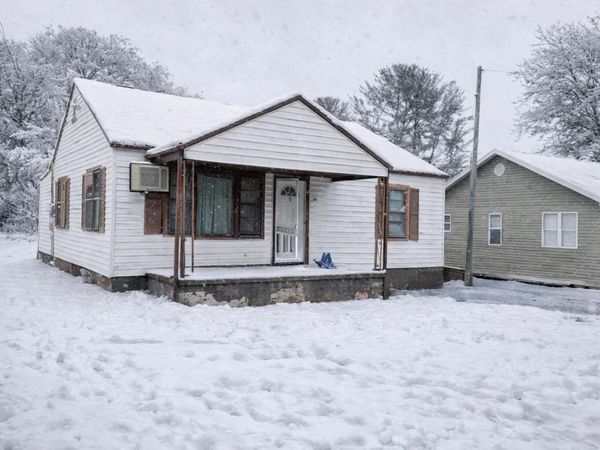 306 Warren Street , Athens, TN 37303