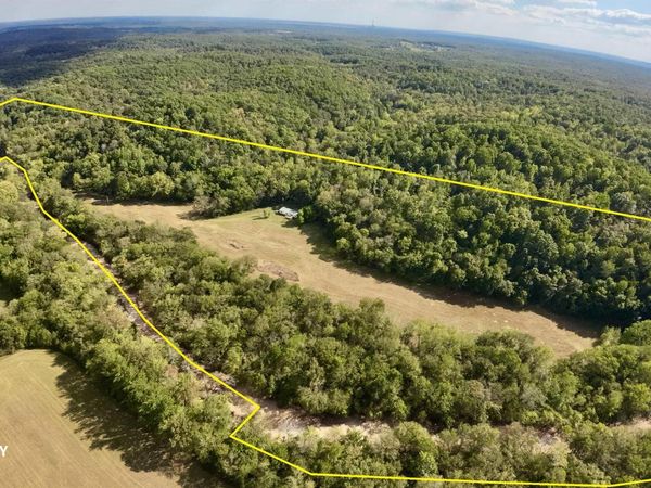 400 Weaver , Charlotte, AR 72522