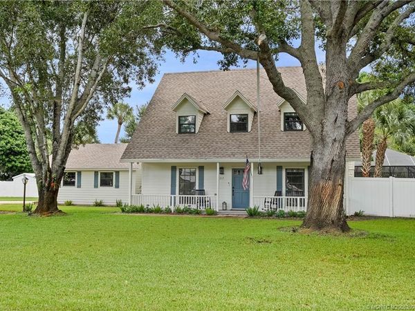 217 SE Oriole Avenue , Stuart, FL 34996