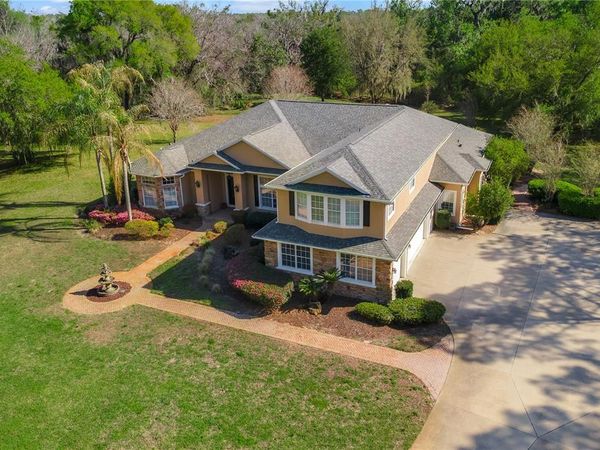 6826 SILVER CHARM COURT , LEESBURG, FL 34748