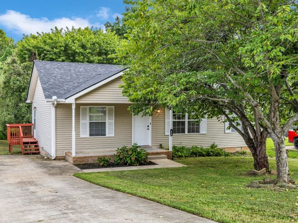 354 Donna Dr , Clarksville, TN 37042