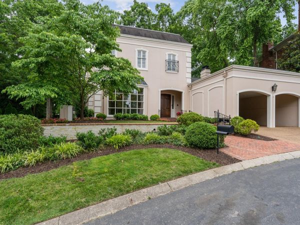 92 Valley Frg , Nashville, TN 37205