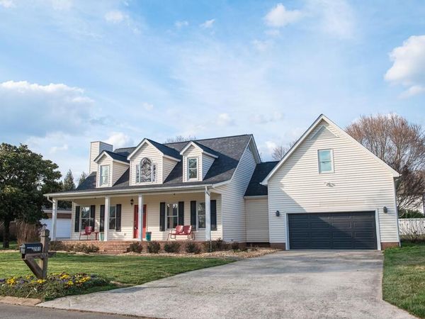 201 Cottonwood Bend Drive NW, Cleveland, TN 37312