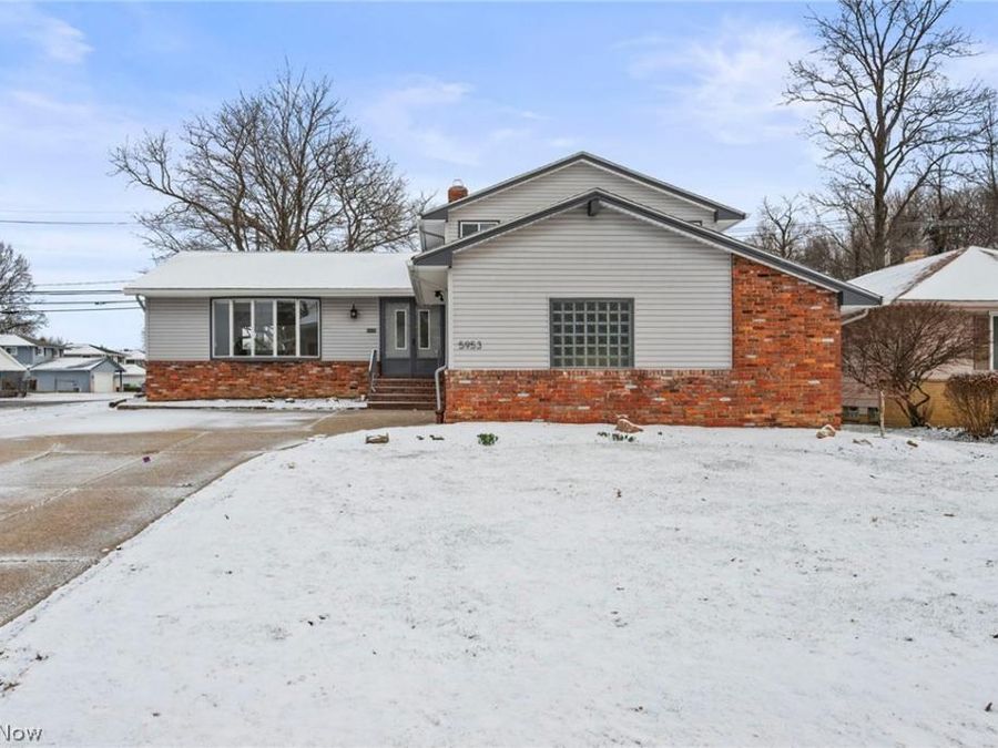 5953 Ashcroft Drive , Mayfield Heights, OH 44124 Photo 1
