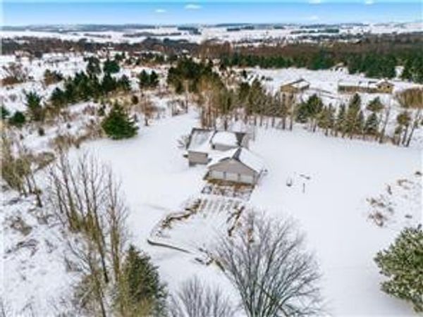 988 County Road T , Hammond, WI 54015