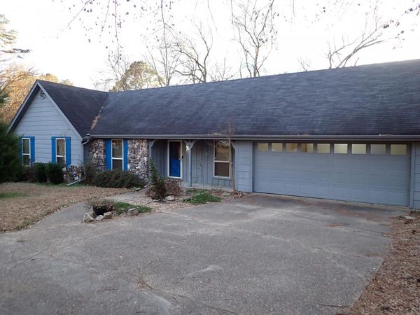 9 Lexington , Arkadelphia, AR 71923