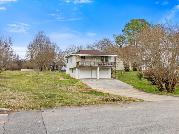 527 N Kilgore Street , Athens, TN 37303