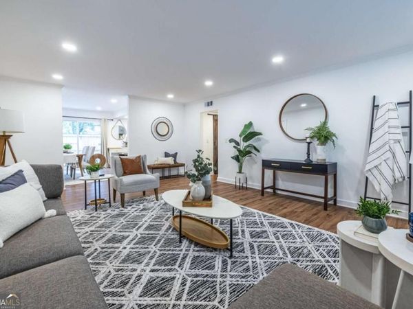 115 Biscayne Drive NW, Unit F10, Atlanta, GA 30309