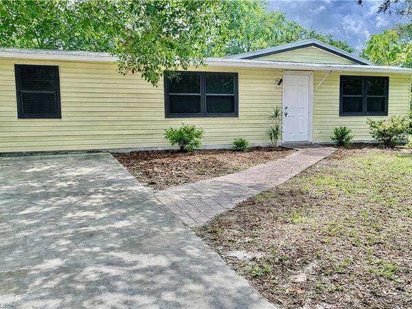 851 W Lincoln AVE , LABELLE, FL 33935