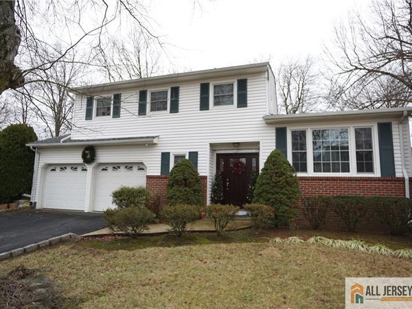 48 Lynnwood Road , Edison, NJ 08820