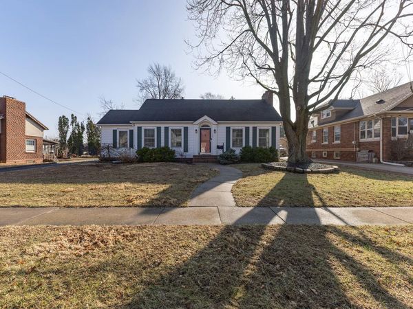 1159 N Kellogg Street , Galesburg, IL 61401