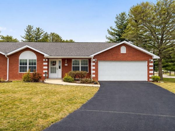 2286 Windish Drive Unit 11 Drive , Galesburg, IL 61401
