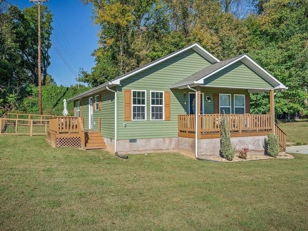 330 Flatt St , Sparta, TN 38583