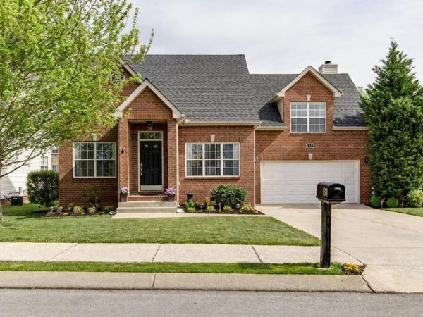 1311 Chapmans Retreat Dr , Spring Hill, TN 37174