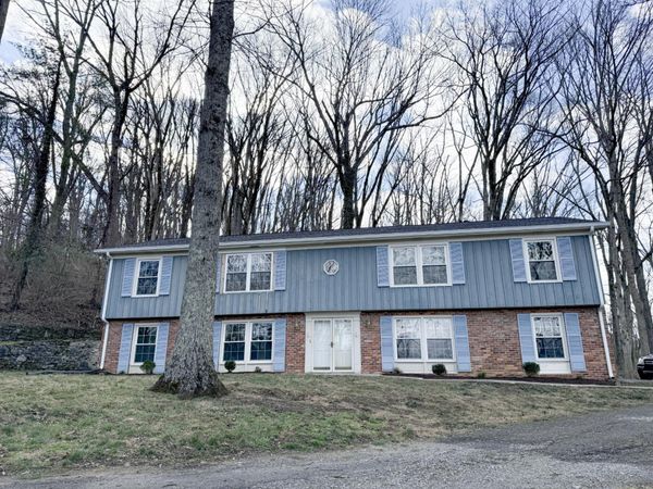 122 Featherstone Dr , Franklin, TN 37069