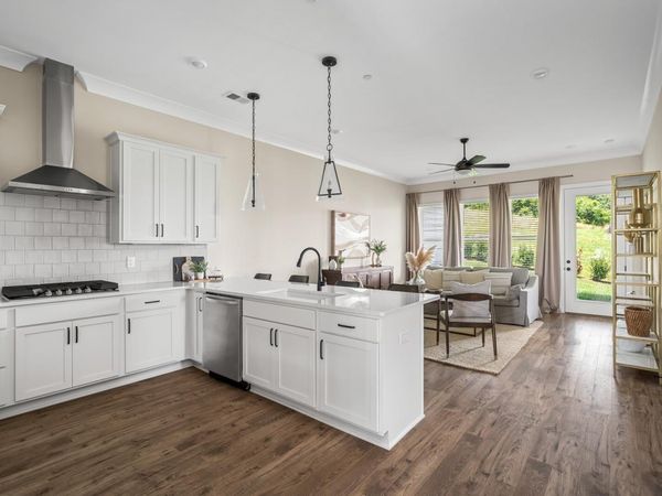 464 Buckwood Ave W, Thompsons Station, TN 37179