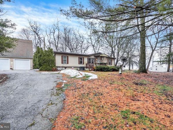19367 S BARRENS ROAD S, STEWARTSTOWN, PA 17363