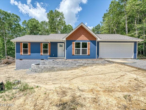 6237 Osage Rd , Crossville, TN 38572