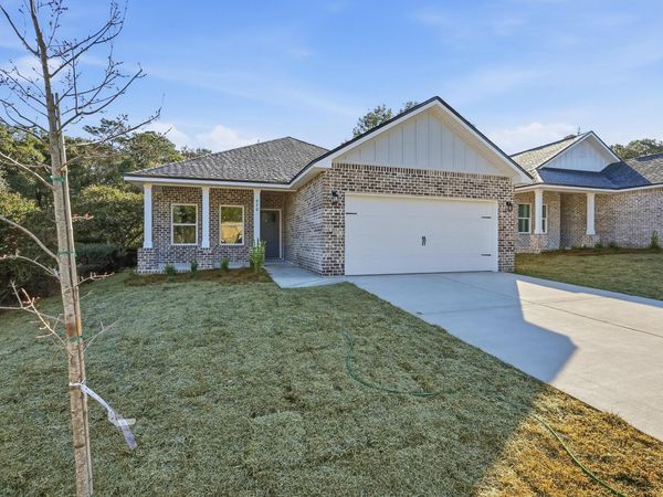 970 Texas Parkway, Crestview, FL 32536