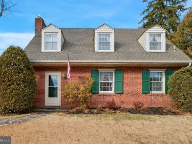 201 BARRIE ROAD , NARBERTH, PA 19072